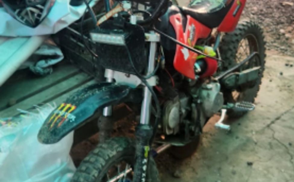 В Чебоксарском округе в аварии пострадали несовершеннолетний водитель питбайка и его пассажир