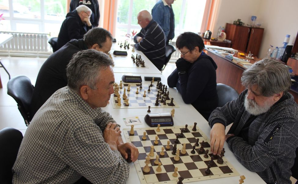 В Чувашии состоялся турнир по быстрым шахматам среди ветеранов