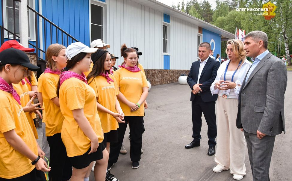 Олег Николаев анонсировал открытие летних детских лагерей с 25 мая