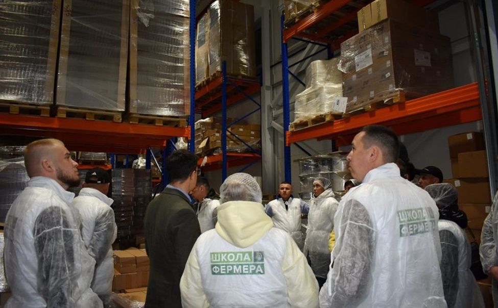 В Чувашии участники «Школы фермера» на практике  изучают птицеводство и овощеводство