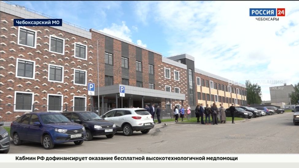 Олег Николаев оценил ход строительства концессионных школ