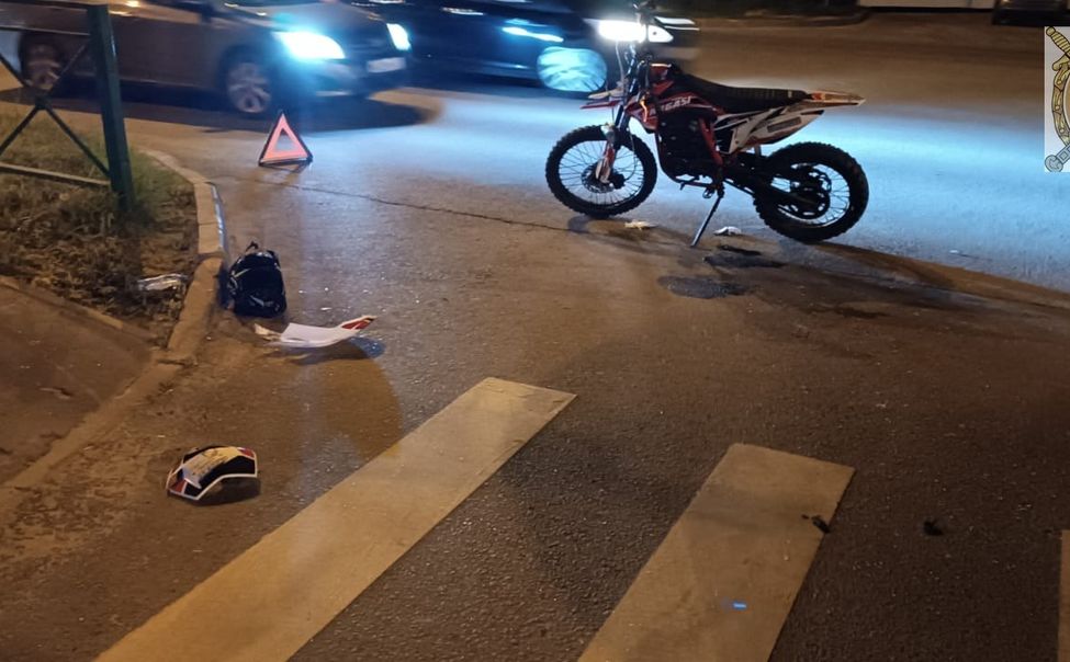 Два подростка на питбайке пострадали, столкнувшись с иномаркой в Чебоксарах