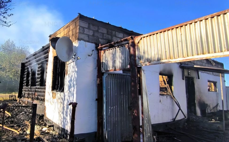 В Канашском округе из-за неисправной проводки сгорел частный дом