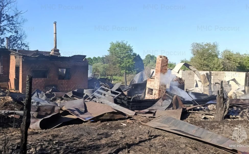 Из-за непотушенной сигареты сгорел дом в Ядринском округе