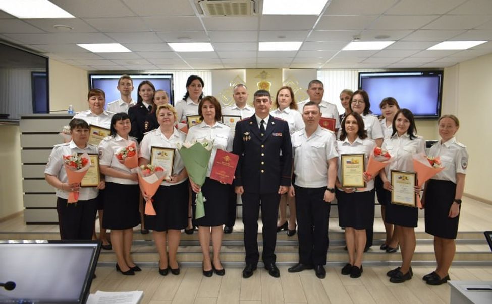 В МВД по Чувашии чествуют «воспитателей в погонах»