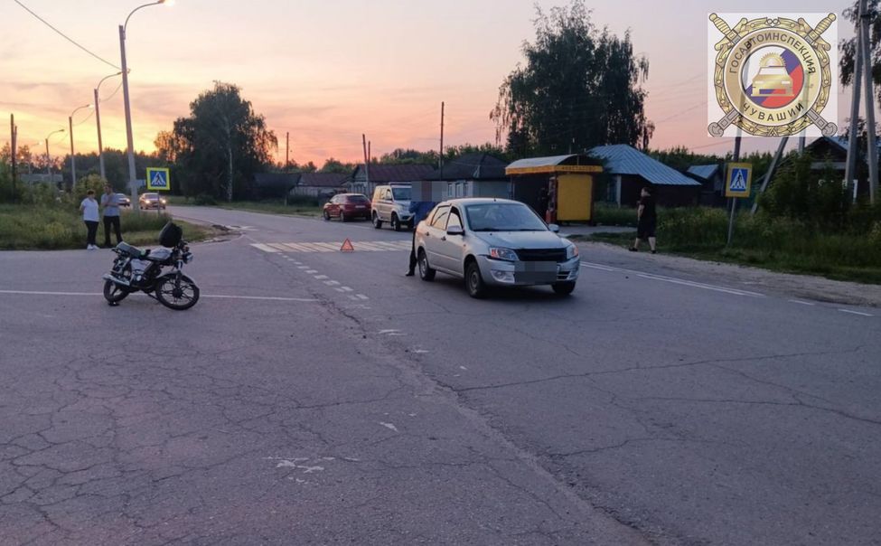 Два подростка на мопеде пострадали в ДТП в Порецком округе