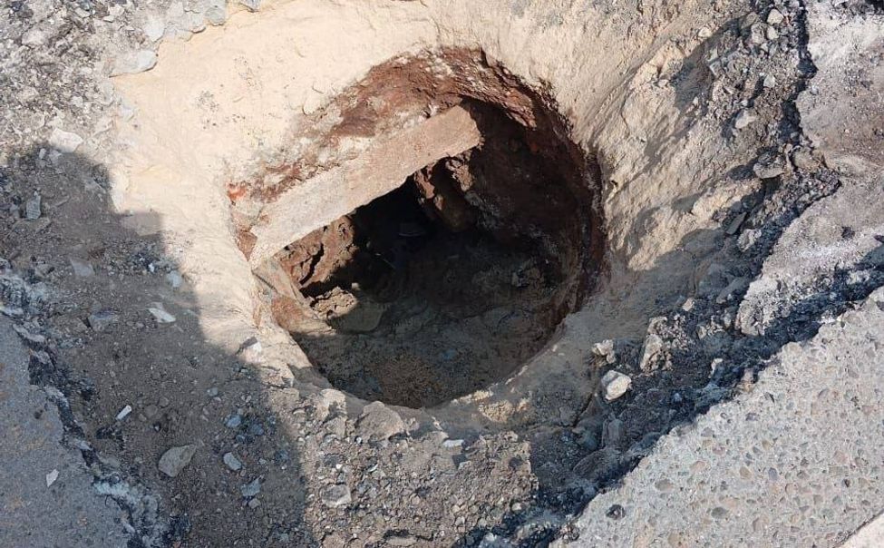 В Чебоксарах на пешеходном переходе провалился асфальт