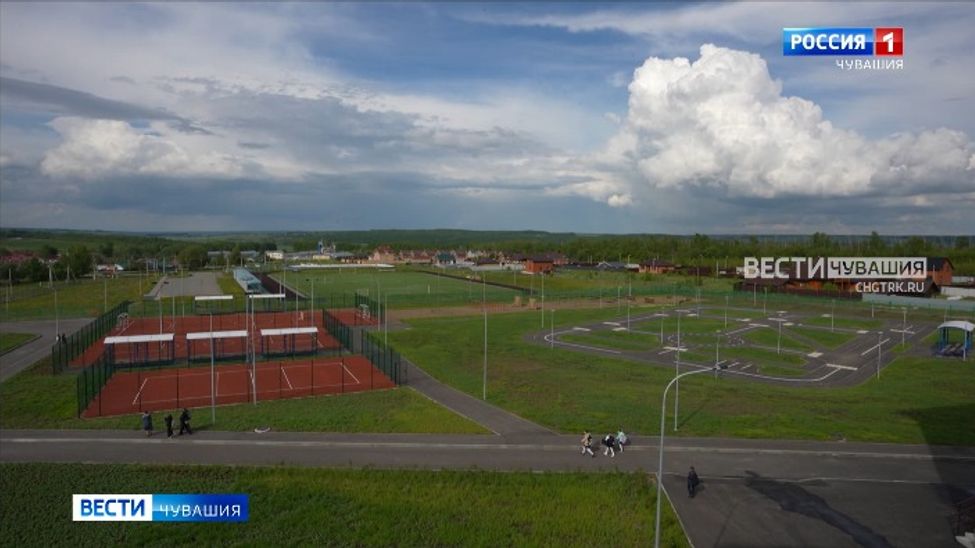 У жителей села Чурачики за короткий срок появились стадион, школа и новые дома 