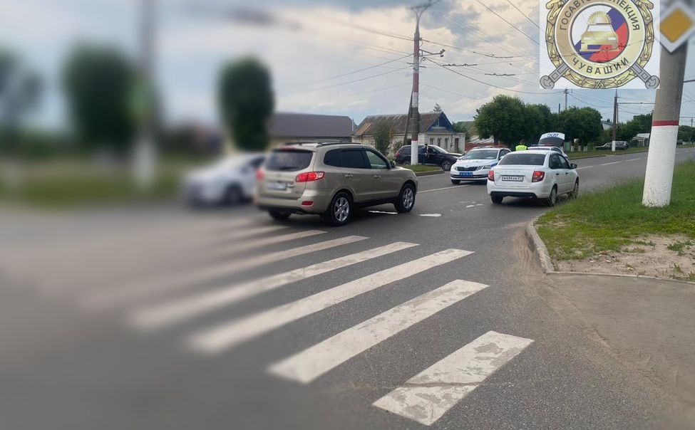 В Чебоксарах внедорожник сбил 12-летнего велосипедиста на пешеходном переходе