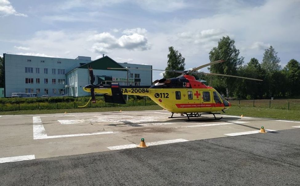 В праздничные выходные вертолетом санавиации в Чебоксары доставлены 4 пациента