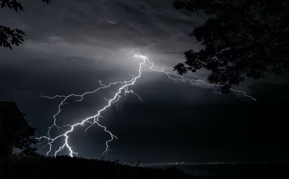 В Чувашии объявлен желтый уровень опасности из-за гроз