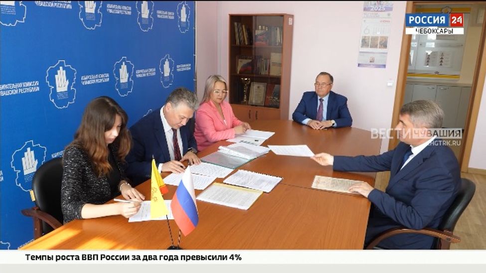 Документы в Избирком для участия  в выборах главы республики подал Олег Николаев