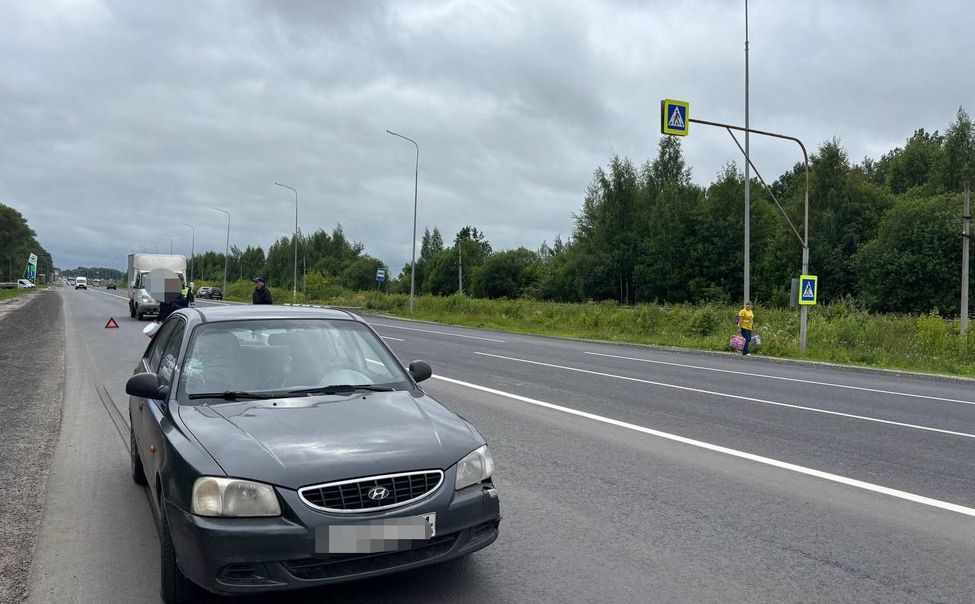 На Вурнарском шоссе в Чебоксарах водитель иномарки сбил пожилого мужчину на "зебре"