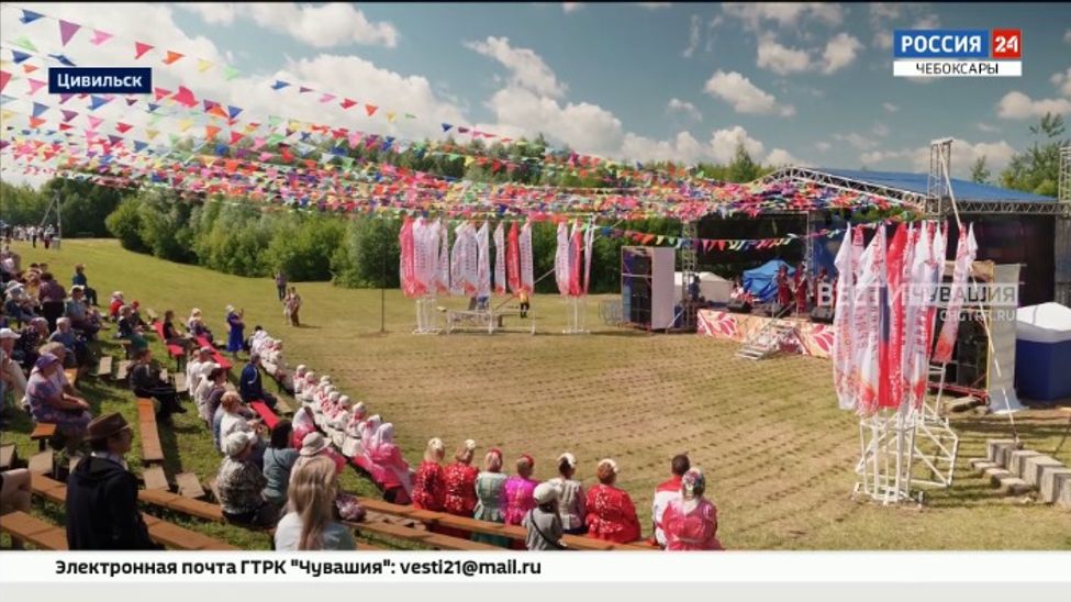 Народные гулянья на Тихвинской ярмарке будут идти до конца недели