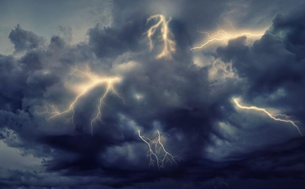 МЧС предупреждает жителей Чувашии о грозе и граде