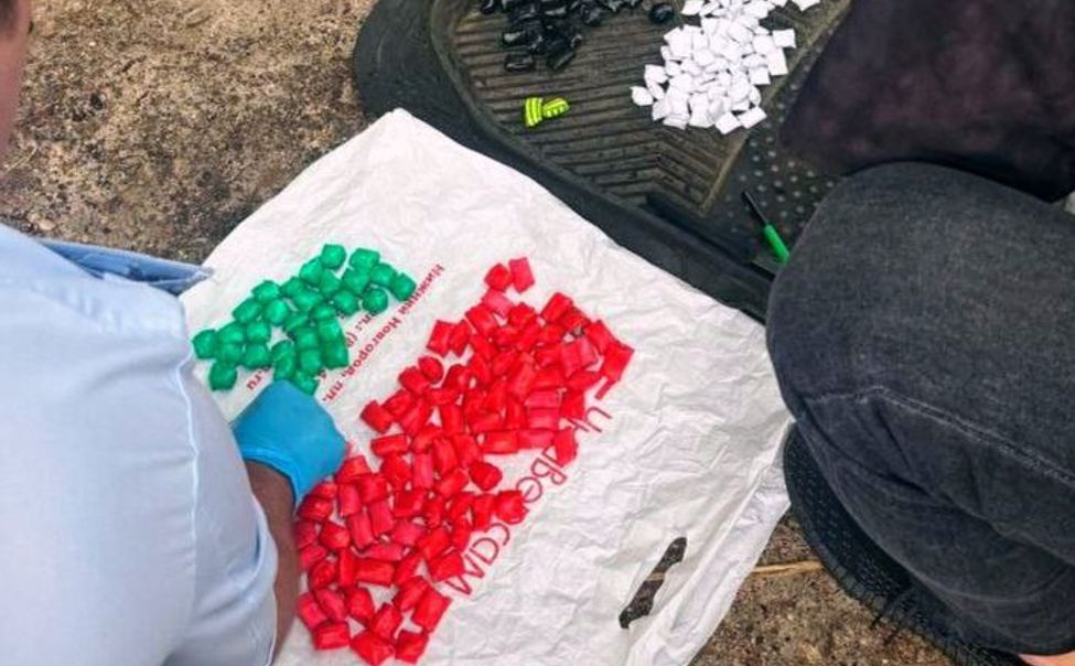 Нижегородские рецидивисты завезли в Чувашию крупную партию наркотиков