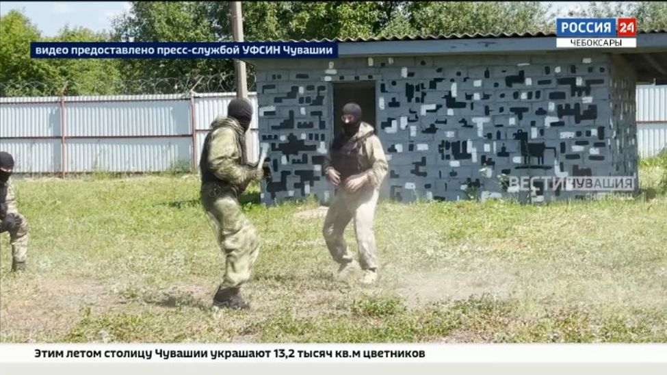 На базе отдела специального назначения "Страж" УФСИН Чувашии прошел День открытых дверей