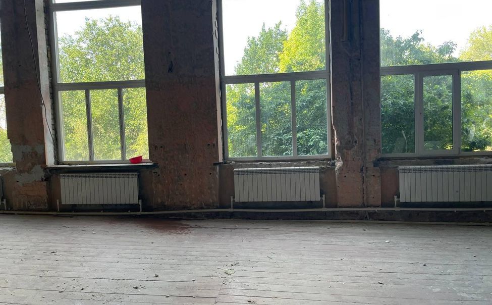 Строители из Чувашии продолжают капремонт ДК в подшефном Бердянском округе