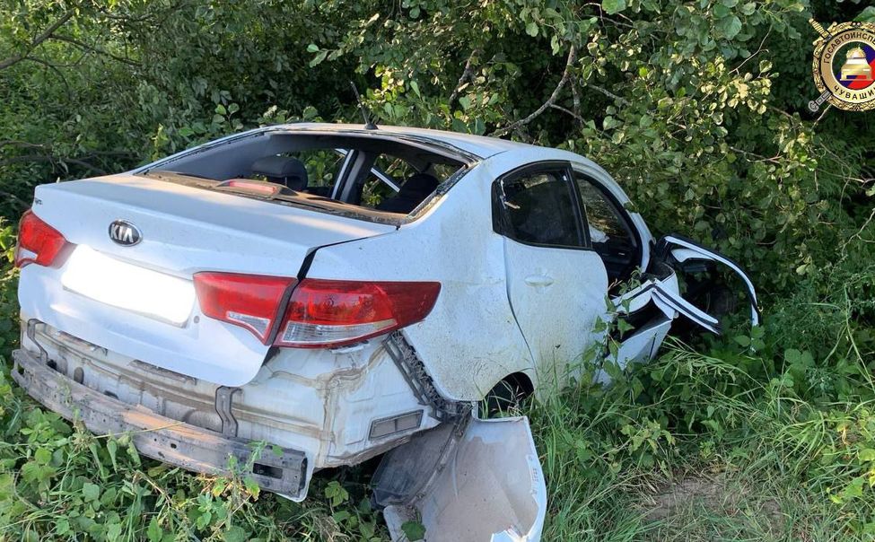 В Заволжье пьяный водитель без прав вылетел в кювет