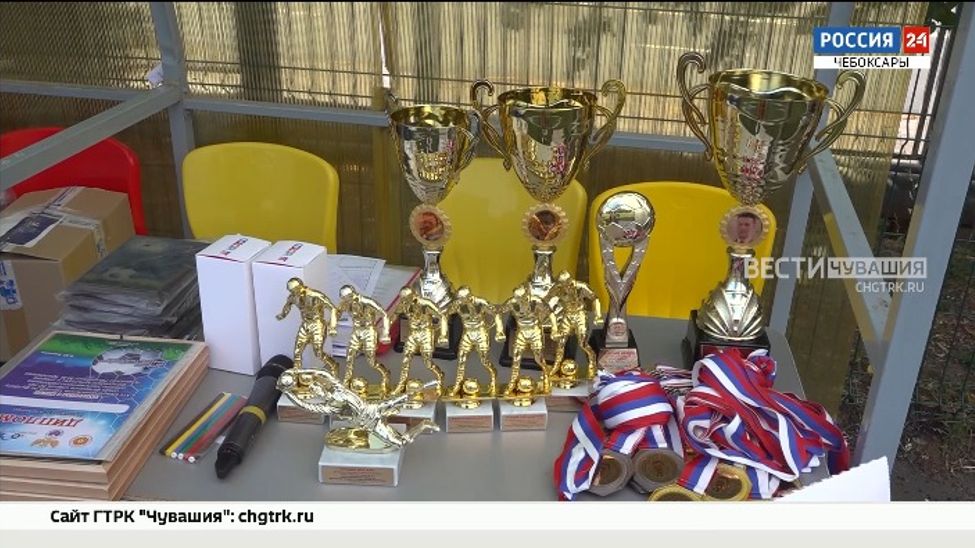 В Чебоксарах завершился футбольный турнир среди ветеранов 50 лет и старше