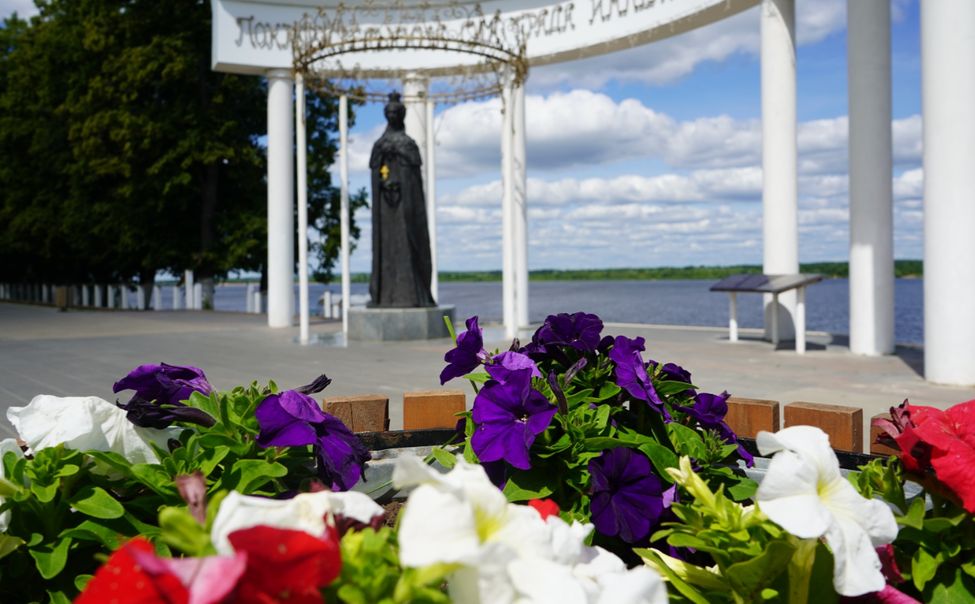 Олег Николаев поздравил Мариинский Посад с 405-летием