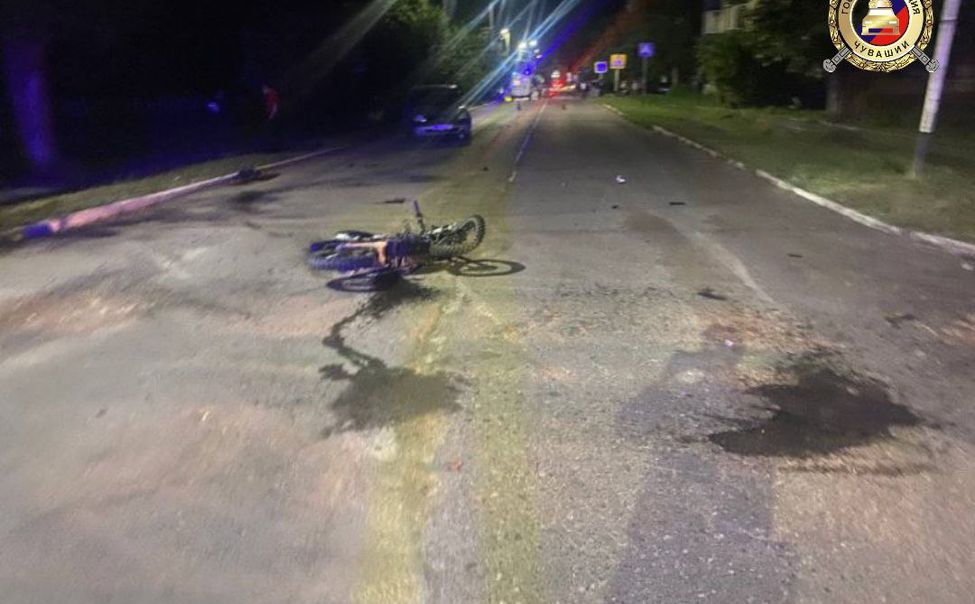 В Вурнарах водитель питбайка выехал на встречную полосу и устроил ДТП