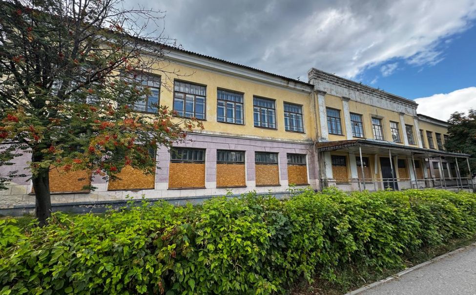 Глава Чувашии поручил провести проверку по факту закрытия корпуса школы №1 накануне учебного года