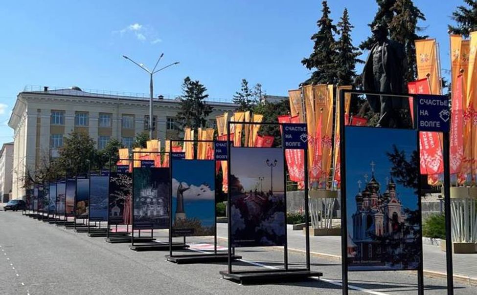 На площади Республики открылась выставка, посвященная 556-летию Чебоксар