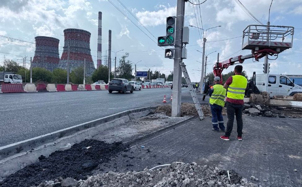 В Чебоксарах на Марпосадском шоссе завершают переустройство кольцевой развязки в перекресток