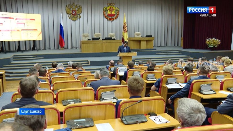 Аслӑ экономика канашӗн черетлӗ ларӑвӗнче цифра аталанӑвӗн стратегине ҫирӗплетрӗҫ