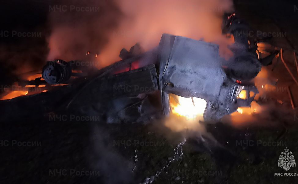 В Цивильском округе опрокинулась и загорелась «Газель»