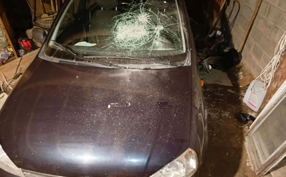 Житель Порецкого после жалобы знакомой устроил погром в домохозяйстве односельчанина