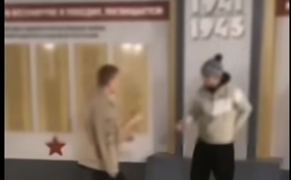 Полиция быстро вычислила моргаушских подростков, снявших неэтичное видео на Мемориале Победы