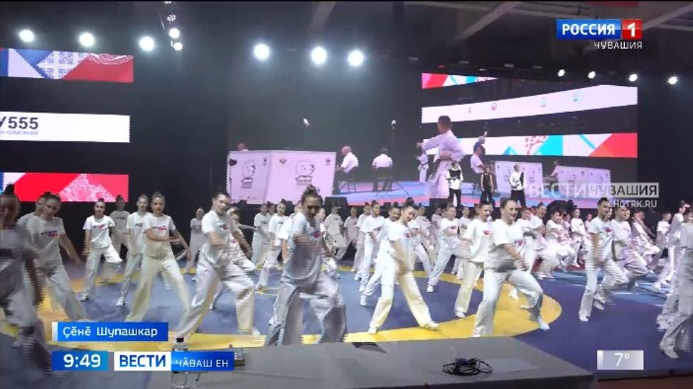 Чикӗсене пӑхмасӑр спорт урлӑ тӗрлӗ халӑха пӗрлештерни