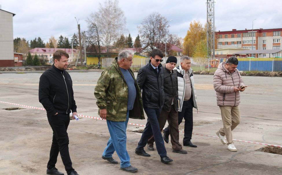 Минстрой Чувашии недоволен темпами благоустройства у Цивильского ДК