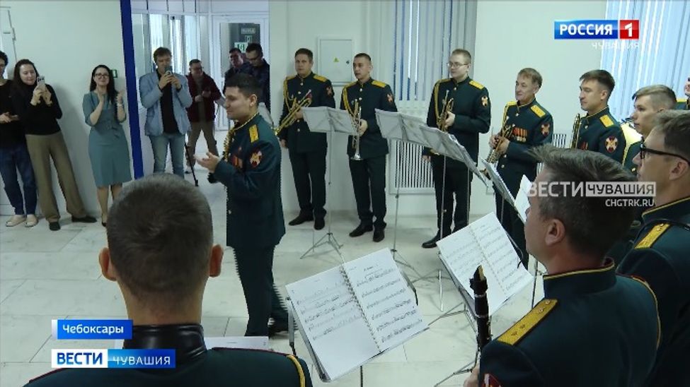 Гостелерадиокомпанию "Чувашия" с двойным днём рождения поздравили суперхитами