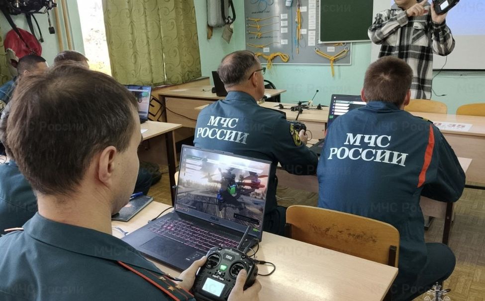 В МЧС Чувашии освоили управление дронами для спасения жизней 