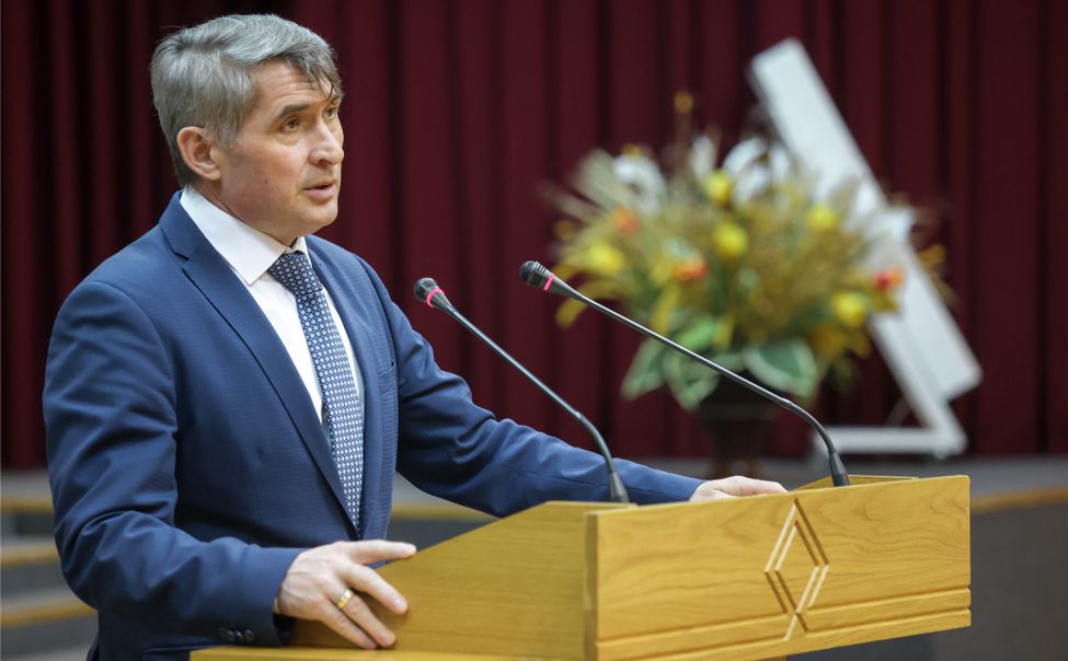 Олег Николаев поздравил земляков с Днем народного единства