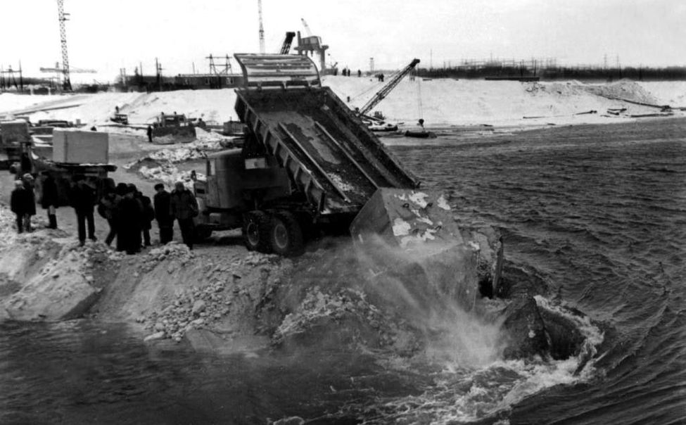 45 лет назад началось перекрытие Волги для возведения чебоксарского гидроузла