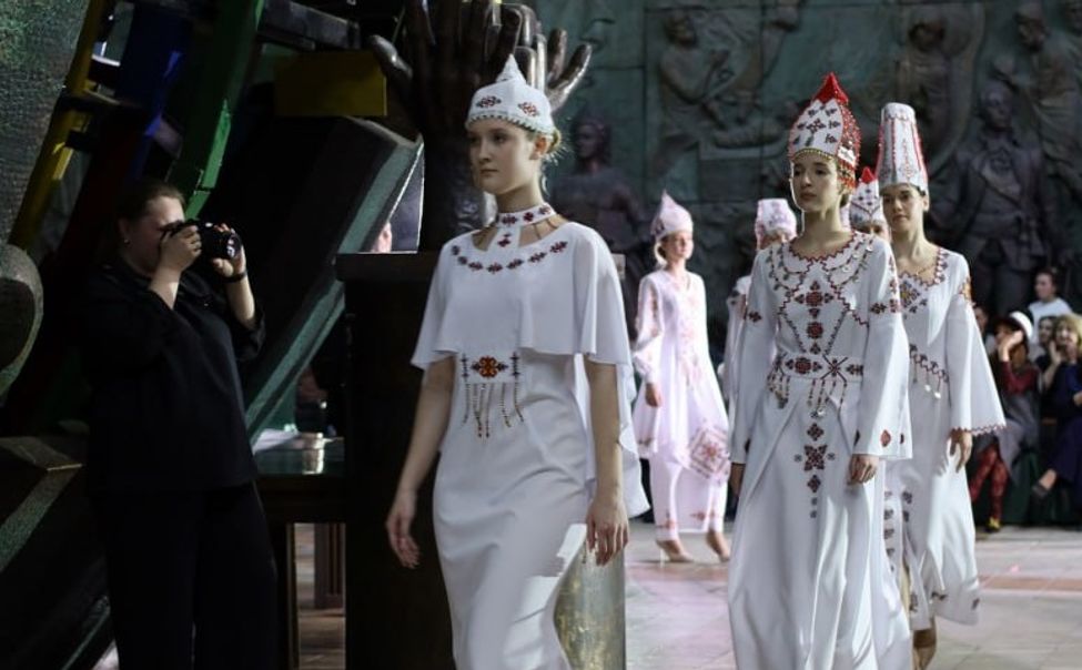 Вклад фабрики "Паха тере" в сохранение национальных традиций высоко оценили в Москве 