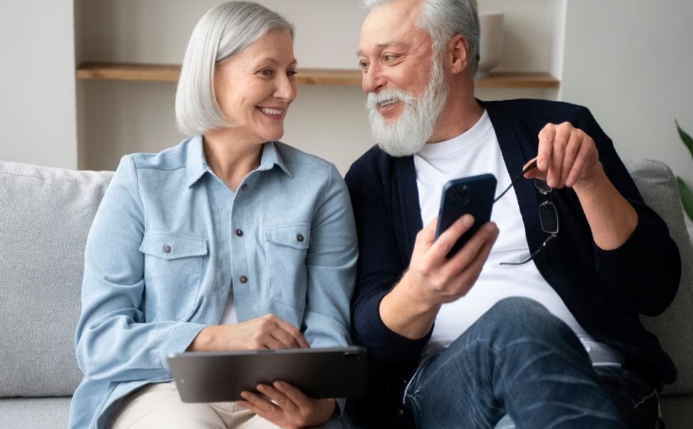 Цифровой прорыв: пенсионерам Чувашии уже доступно электронное удостоверение с QR-кодом 
