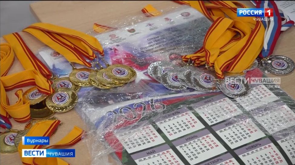 Юные боксеры продемонстрировали свое мастерство на открытом первенстве в Вурнарах