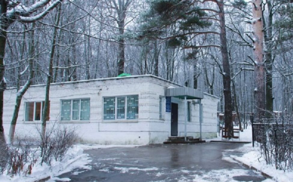 В Чебоксарах отремонтировали «теплый» зал ожидания на остановке «Роща»