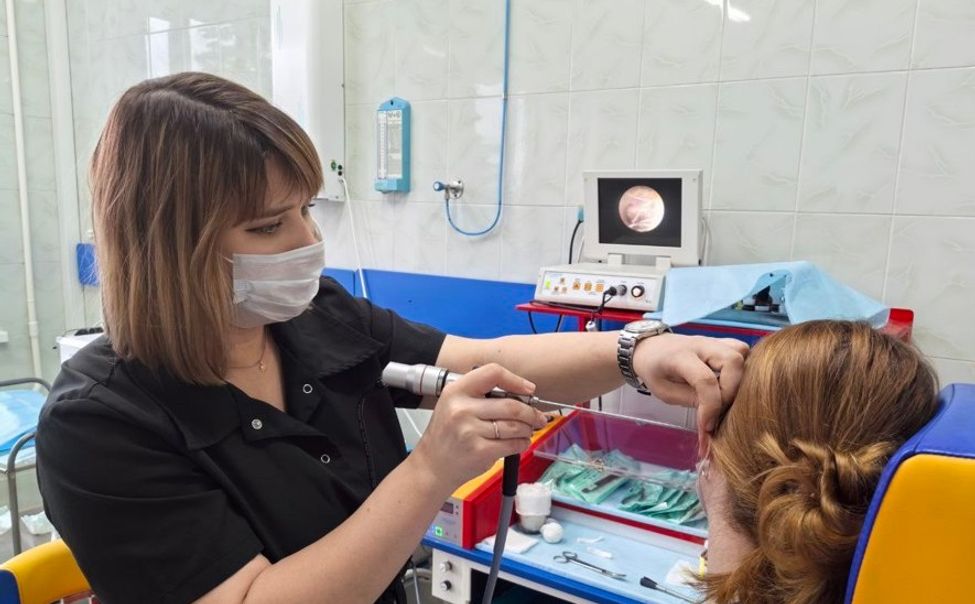 Отоларингологи Чувашии за год извлекли из носа и ушей детей более 350 инородных предметов