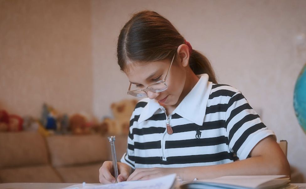 В Чувашии мошенники, угрожая школьнику, похитили более 300 тысяч рублей 