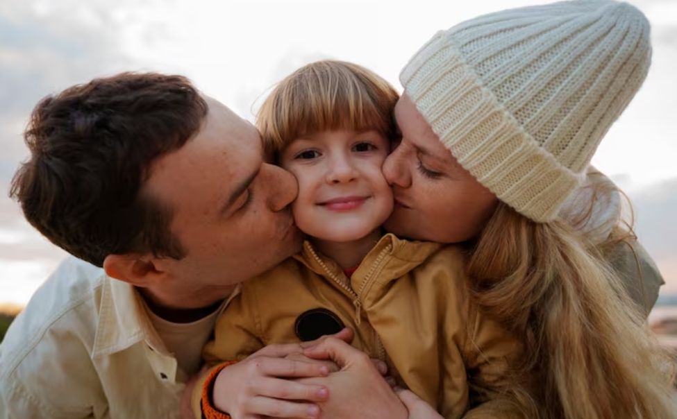 В Чувашии более 160 семей, принявших на воспитание детей, получили пособие