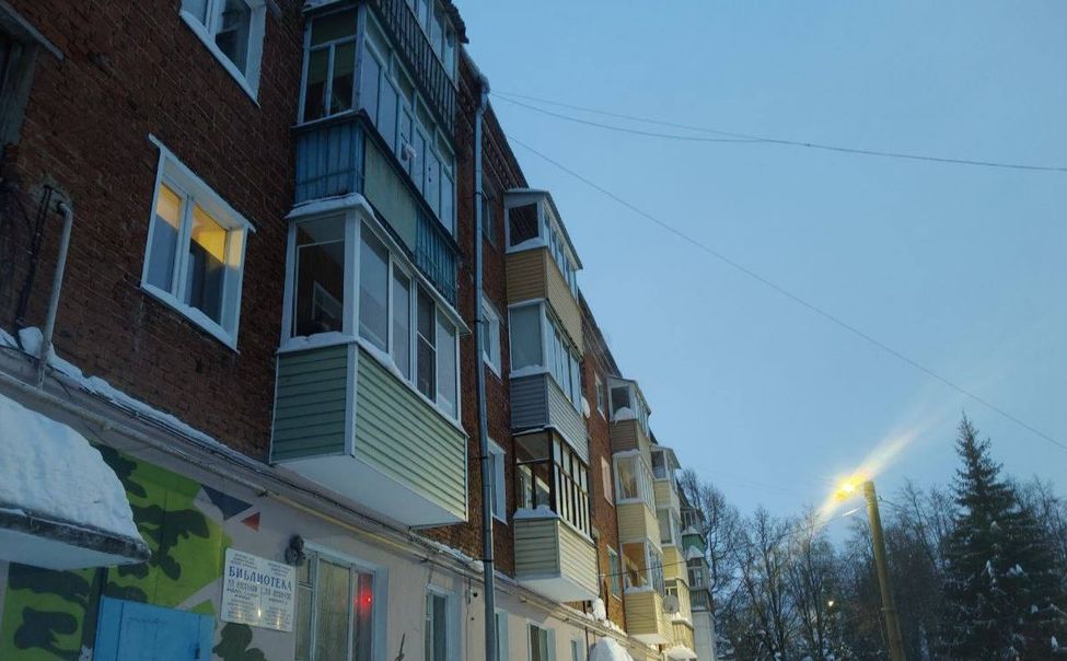 На Восточном поселке в Чебоксарах обрушилась крыша 