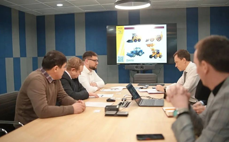 Глава Чебоксар оценил потенциал «Тракторных заводов» Глава Чебоксар оценил потенциал «Тракторных заводов»