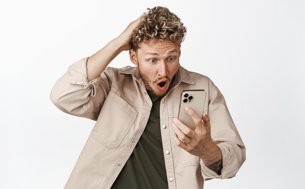 Сотовых операторов обяжут отключать связь по требованию ФСБ