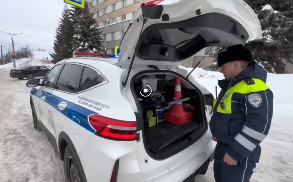 В патрульных машинах Госавтоинспекции Чувашии установили аппаратно-программные комплексы видеофиксации